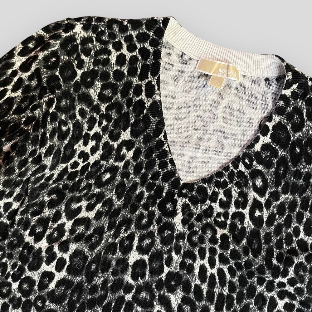 MICHAEL MICHAEL KORS ANIMAL PRINT VNECK SWEATER BLACK GRAY WHITE MEDIUM - Picture 5 of 11